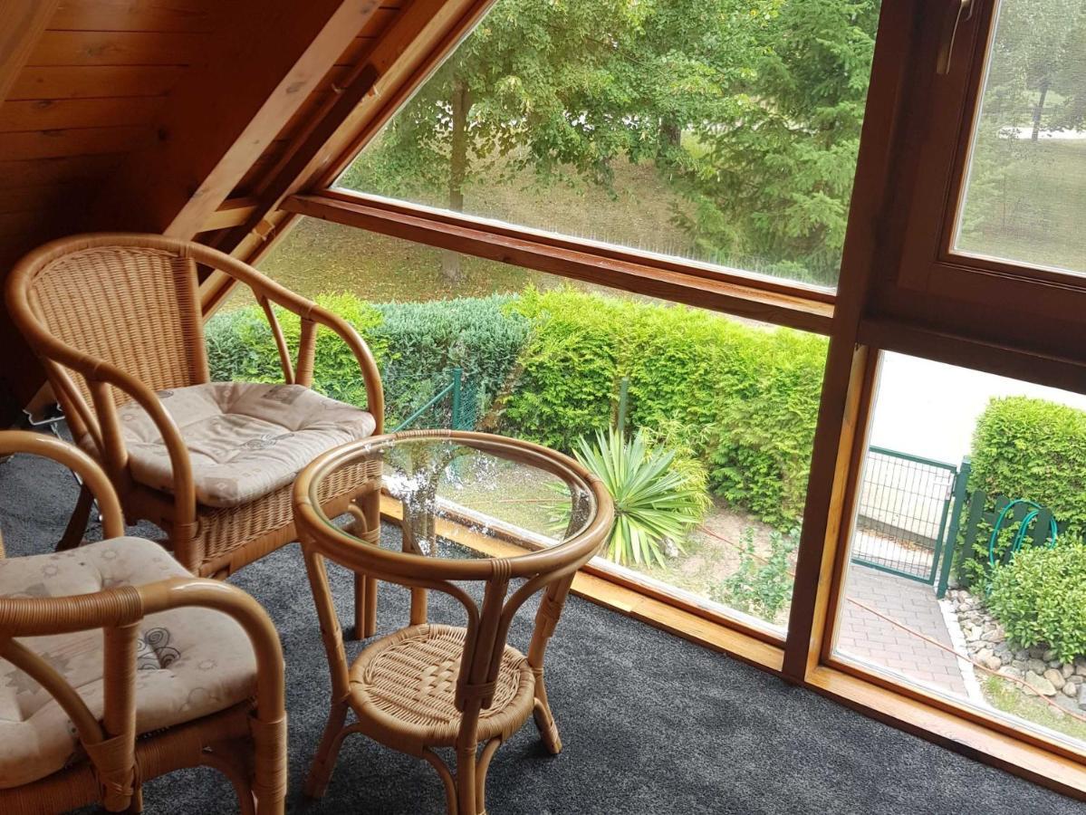 Blockhaus Canow Mit Fahrraedern Экстерьер фото