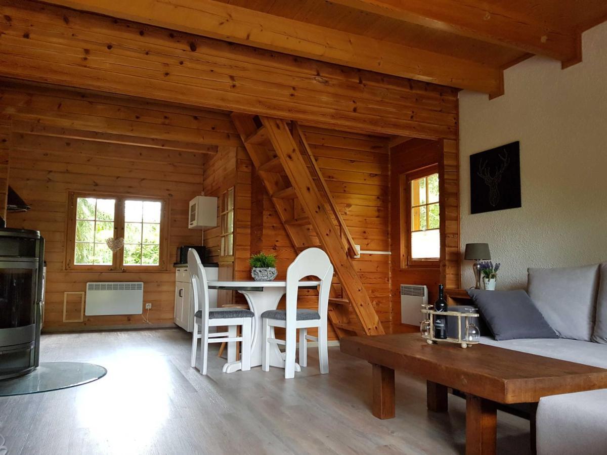 Blockhaus Canow Mit Fahrraedern Экстерьер фото