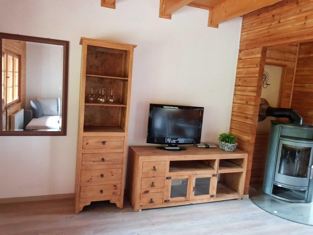 Blockhaus Canow Mit Fahrraedern Экстерьер фото